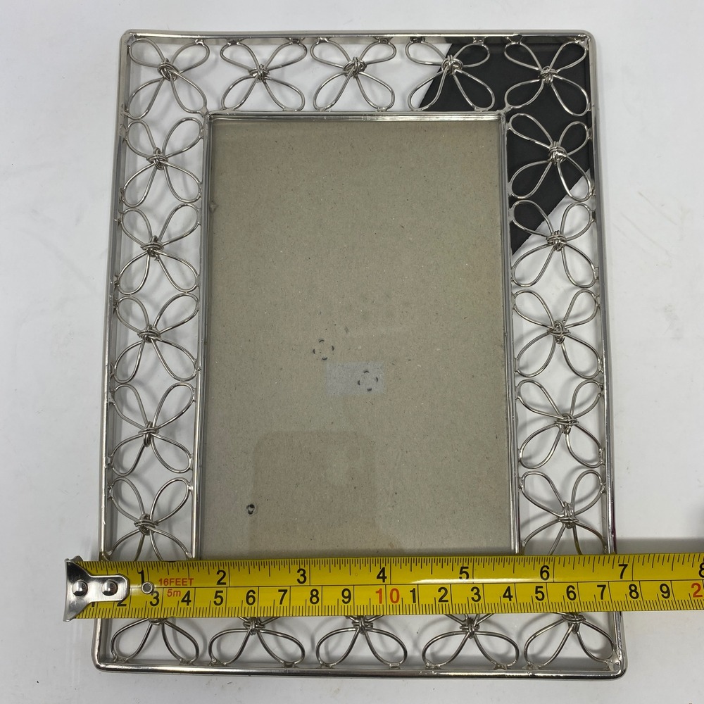 Flower Border Desktop Photo Frame - Picture 4 of 7